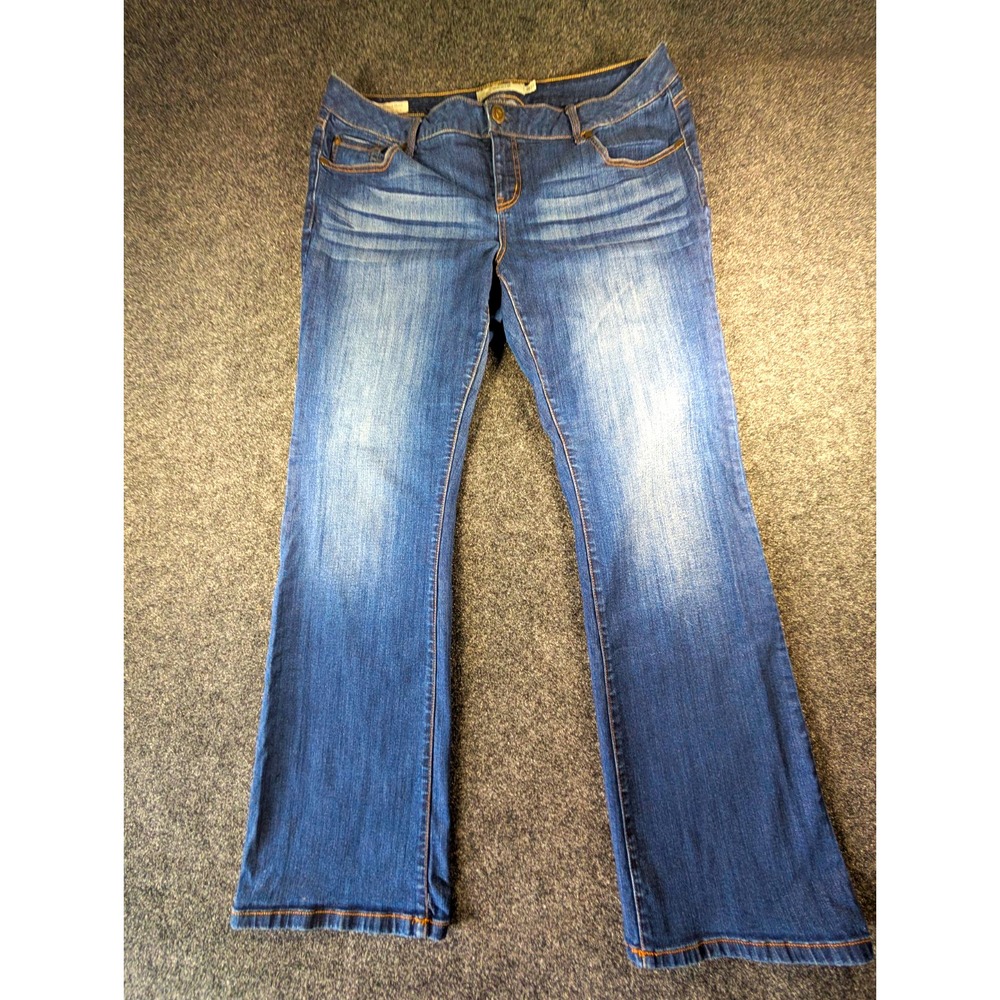 Torrid Relaxed Boot Bootcut Jeans Women's Blue Medium Wash Stretch Sz 16R